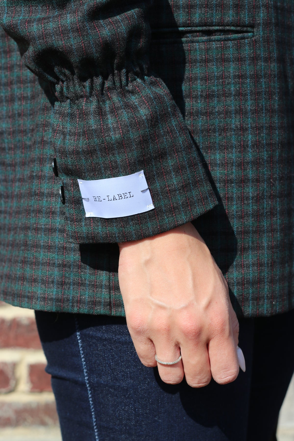 Green/black checkered blazer with elastic sleeves
