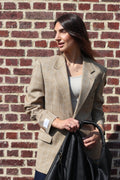 Beige checkered blazer with elastic sleeves