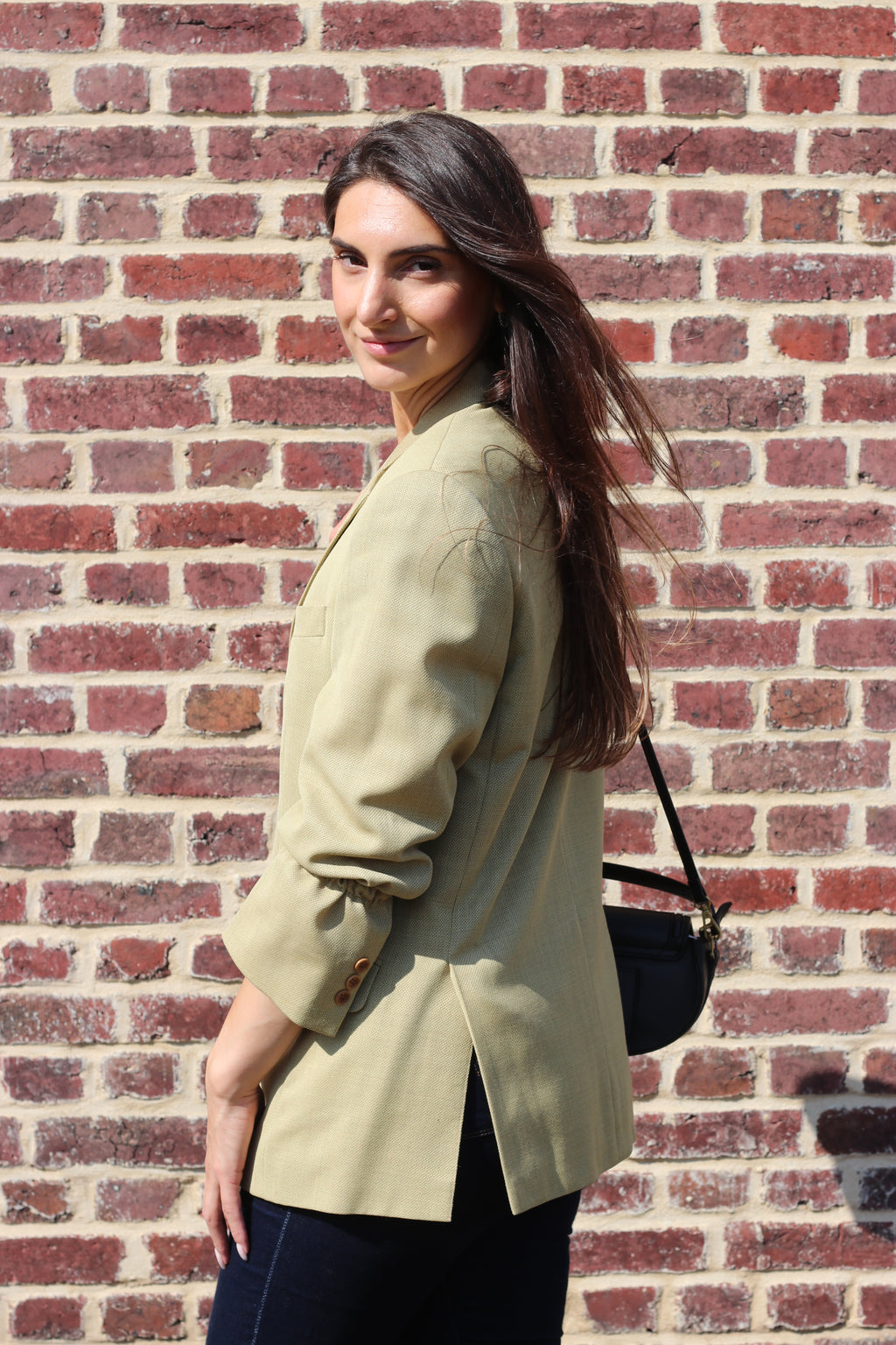 Light green blazer with elastic sleeves