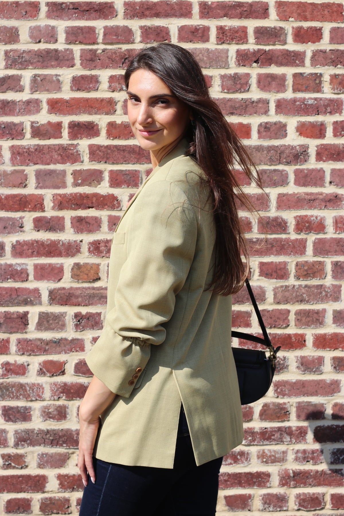 Light green blazer with elastic sleeves