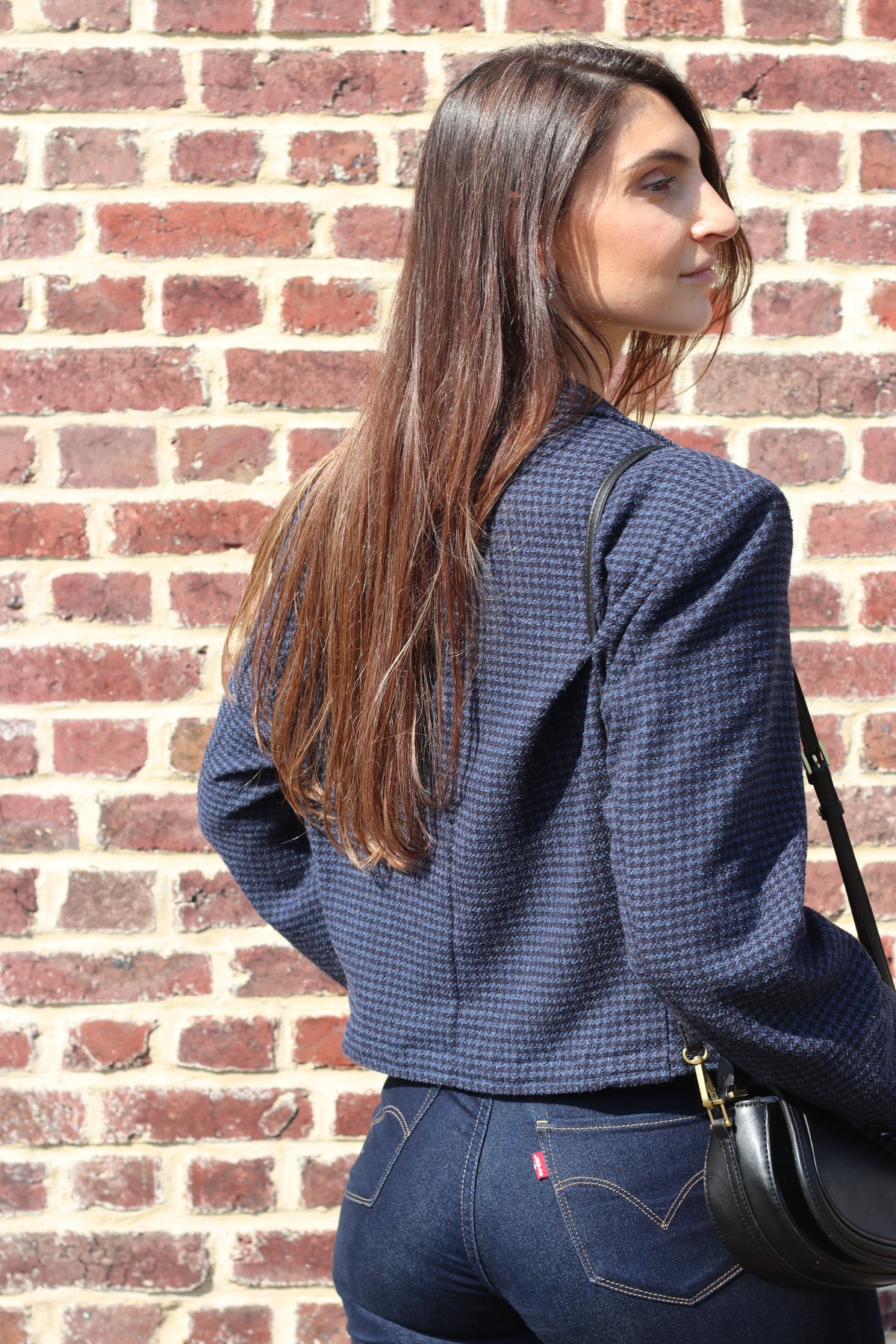 Cropped blue houndstooth blazer