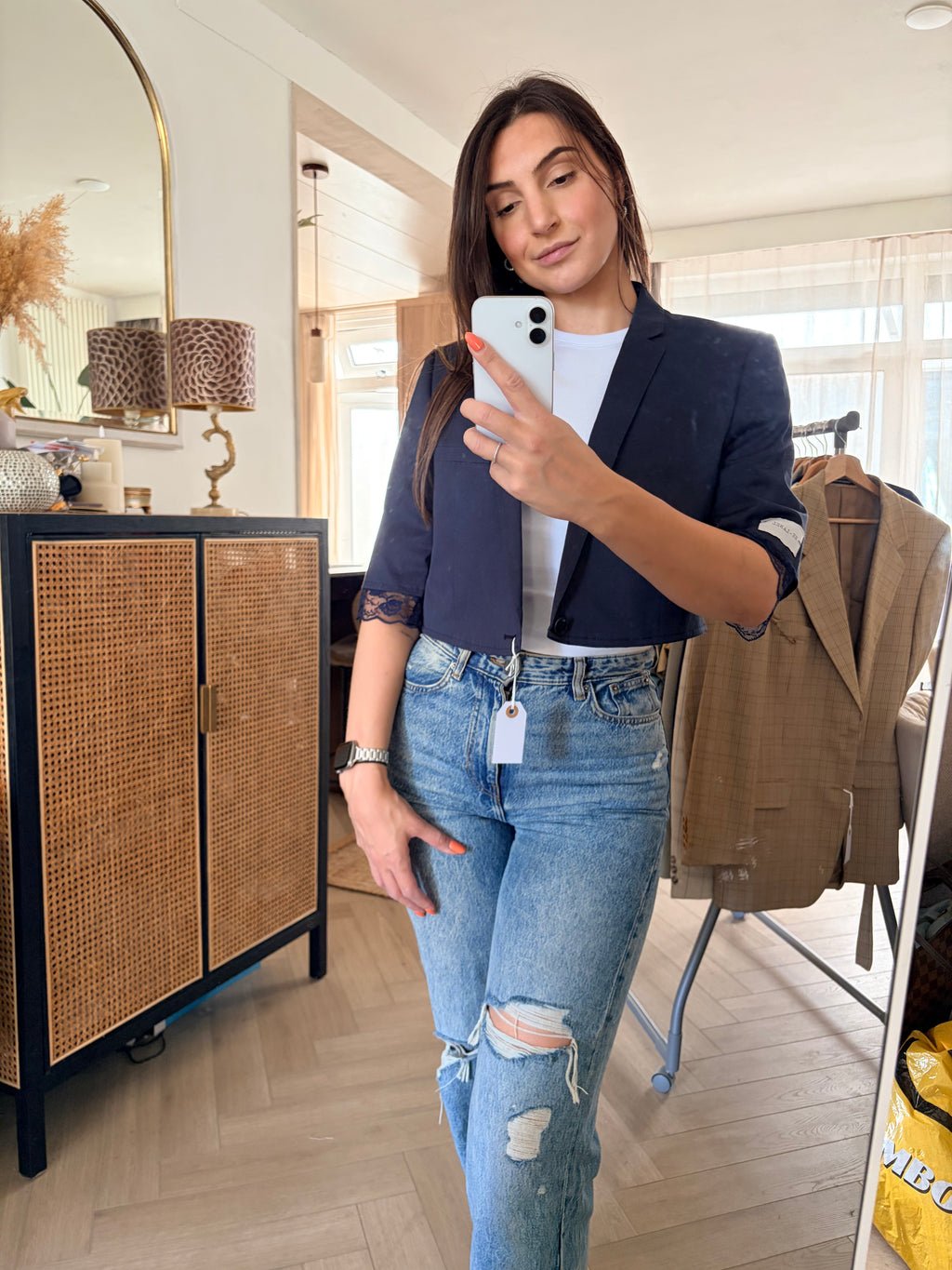 Cropped blue blazer with lace
