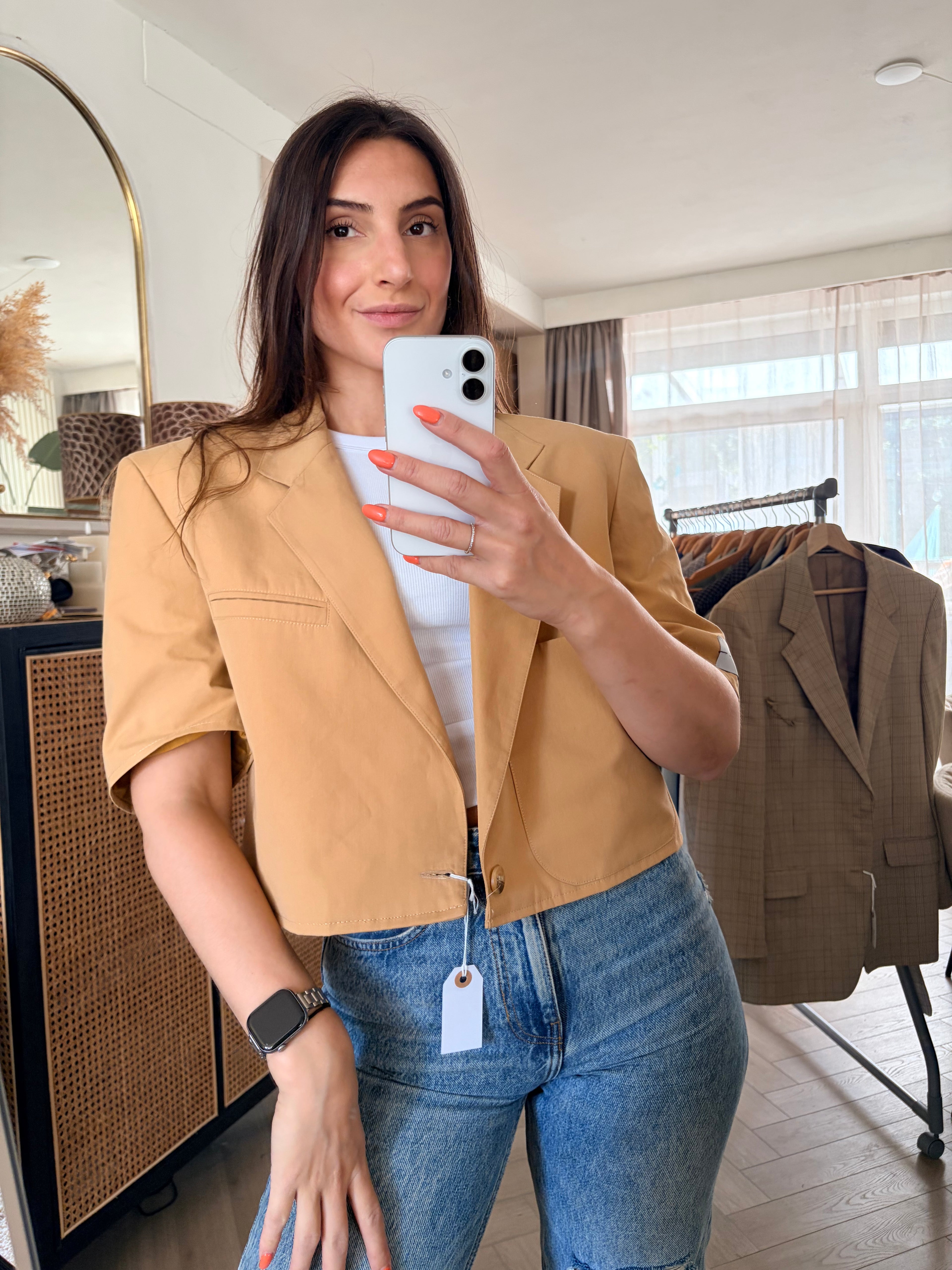 Cropped yellow short sleeve blazer