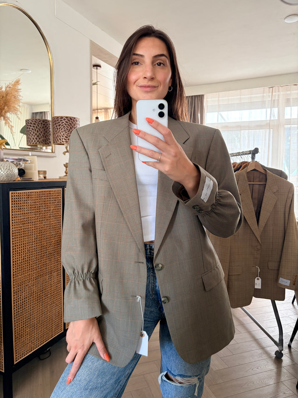 Straight brown blazer with elastic sleeves